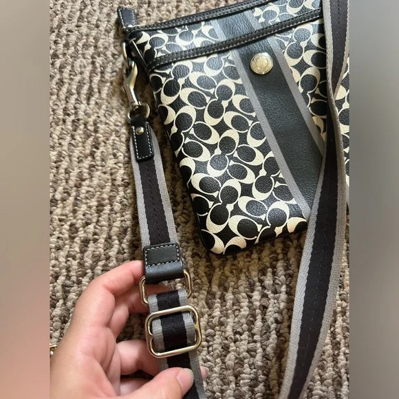 Black and White Coach Crossbody Bag - Picture 11 of 14